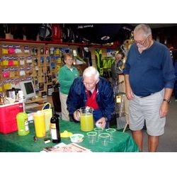 T-Earl, Tending Bar